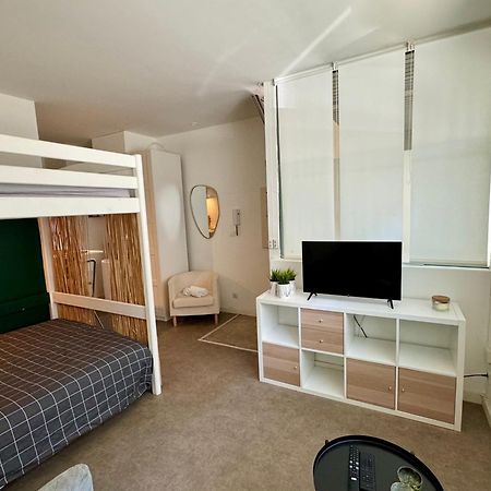 Suite Noya Villeurbanne Exterior photo