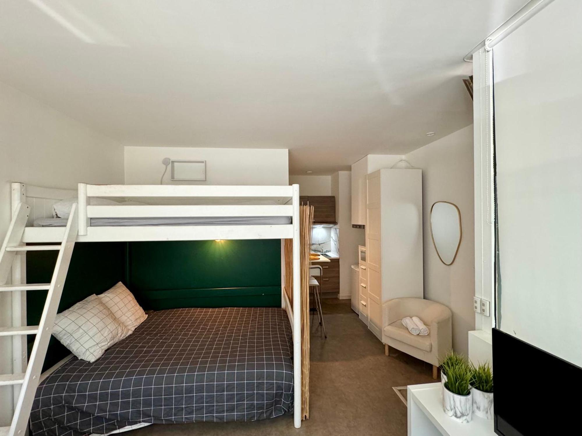 Suite Noya Villeurbanne Exterior photo