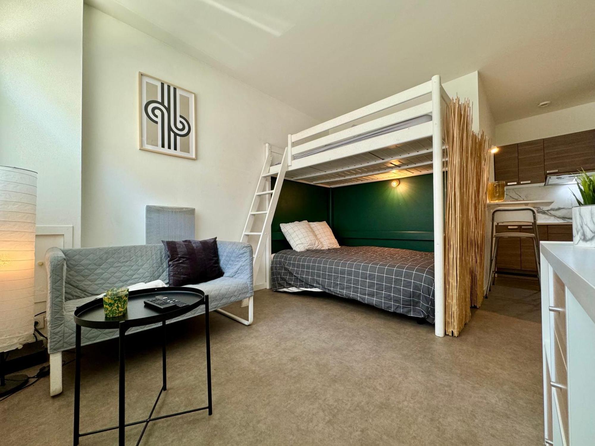 Suite Noya Villeurbanne Exterior photo